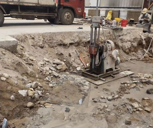 方城公路下沉压浆